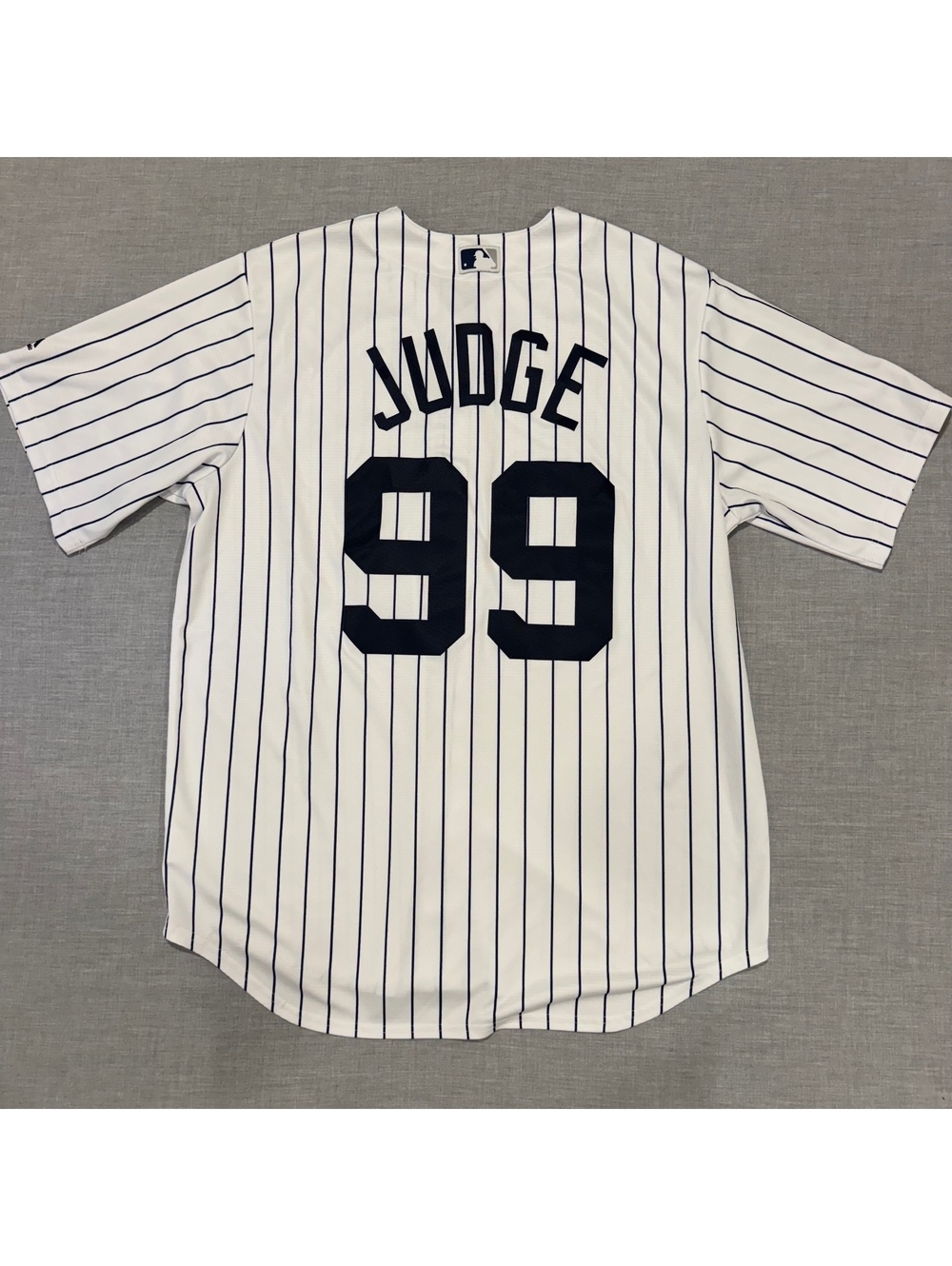New York Yankees Aaron Judge #99 Majestic Baseball Jersey – Youth Large